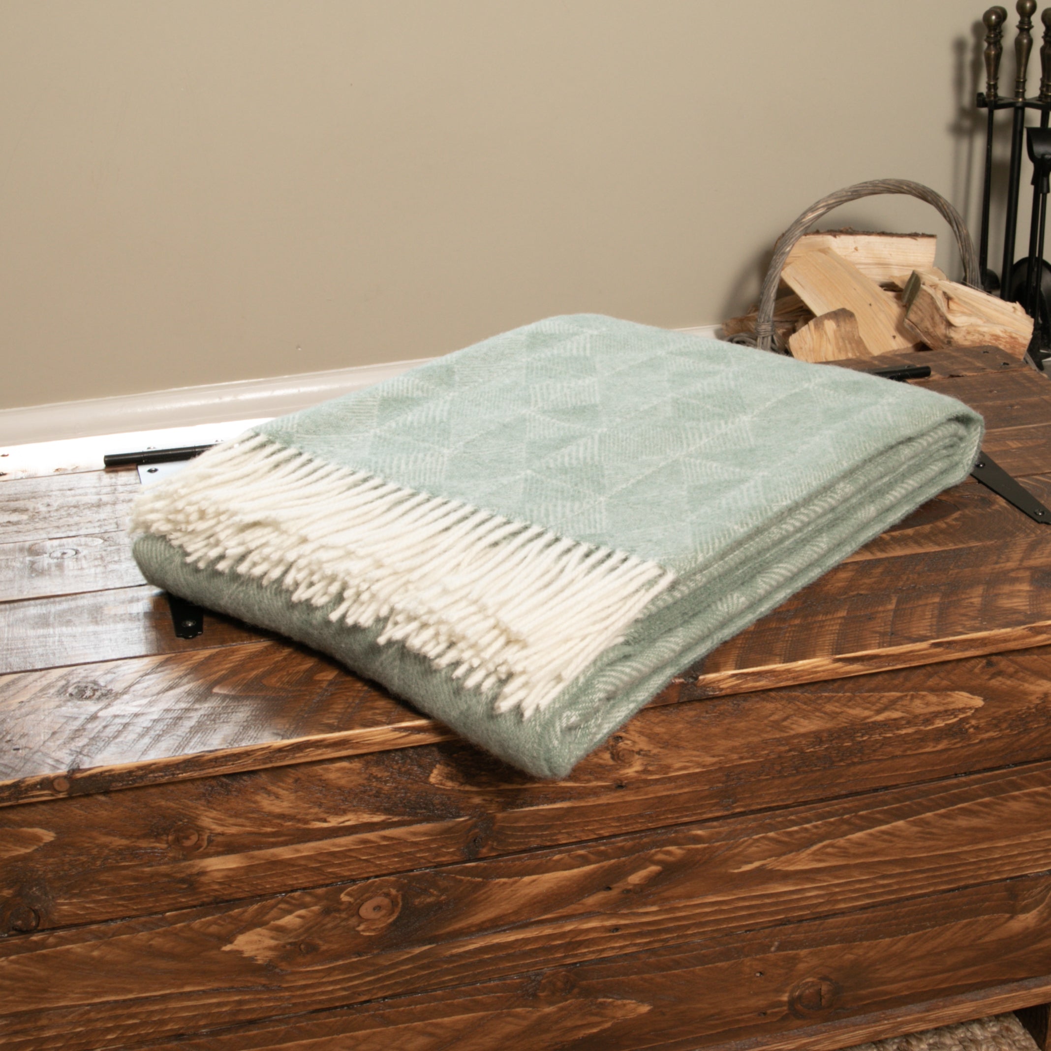 Diamond Pattern Green Wool Blanket