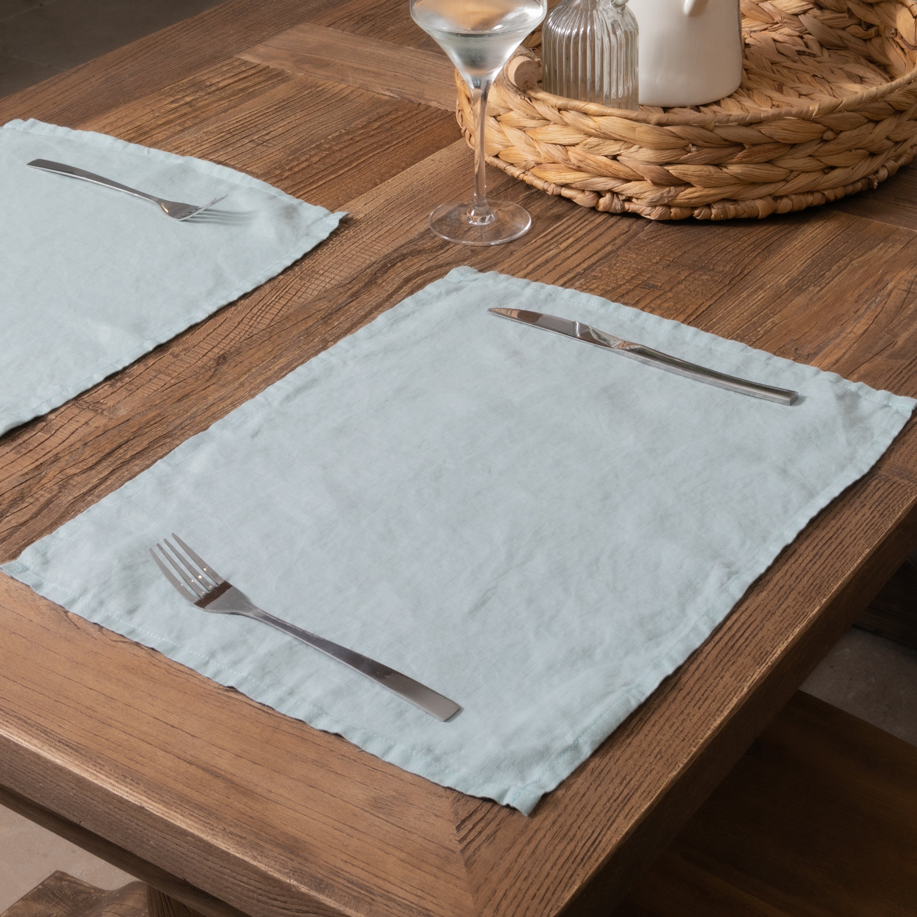 Aqua Set of 4 100% Linen Placemats