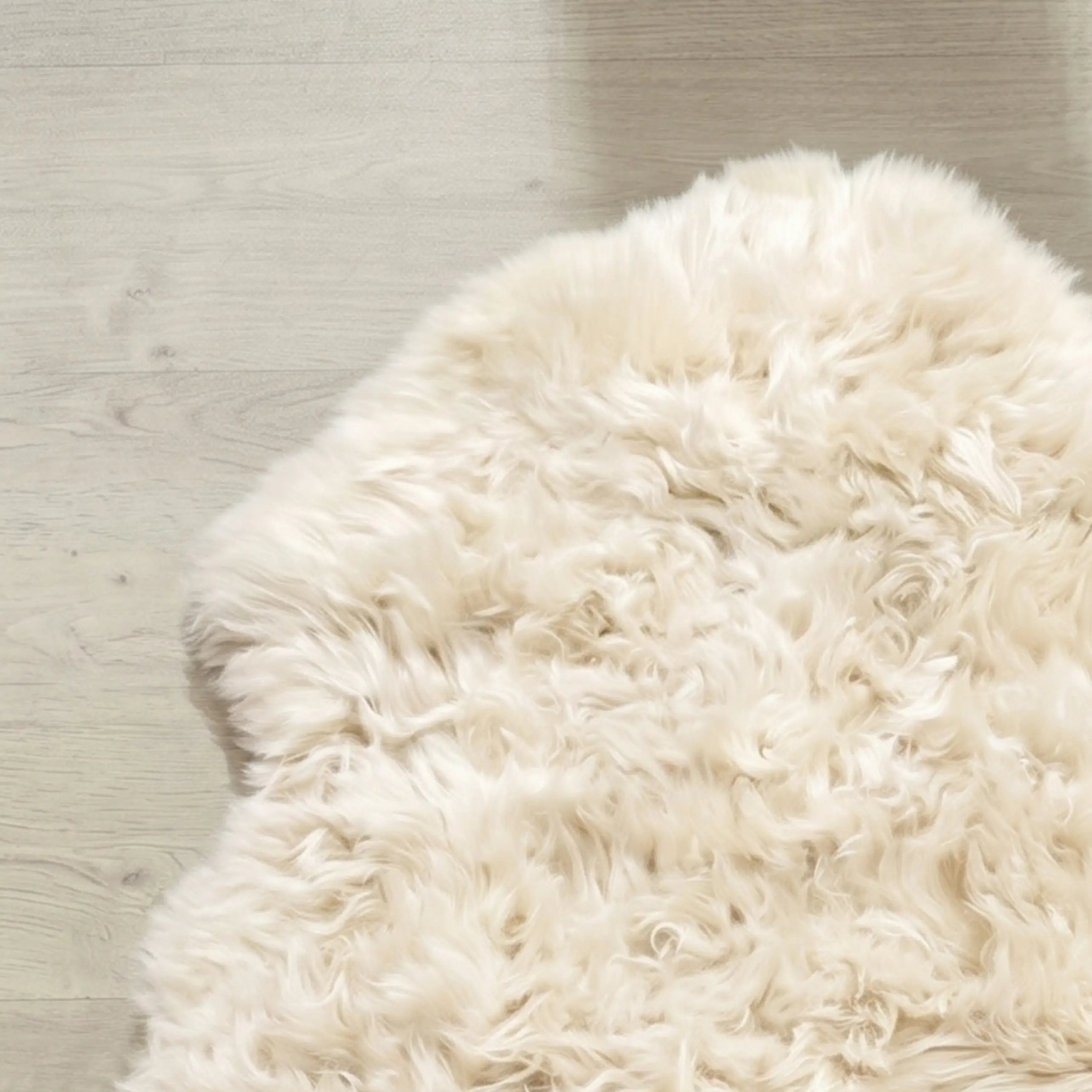 90cm Ivory White Sheepskin Rug