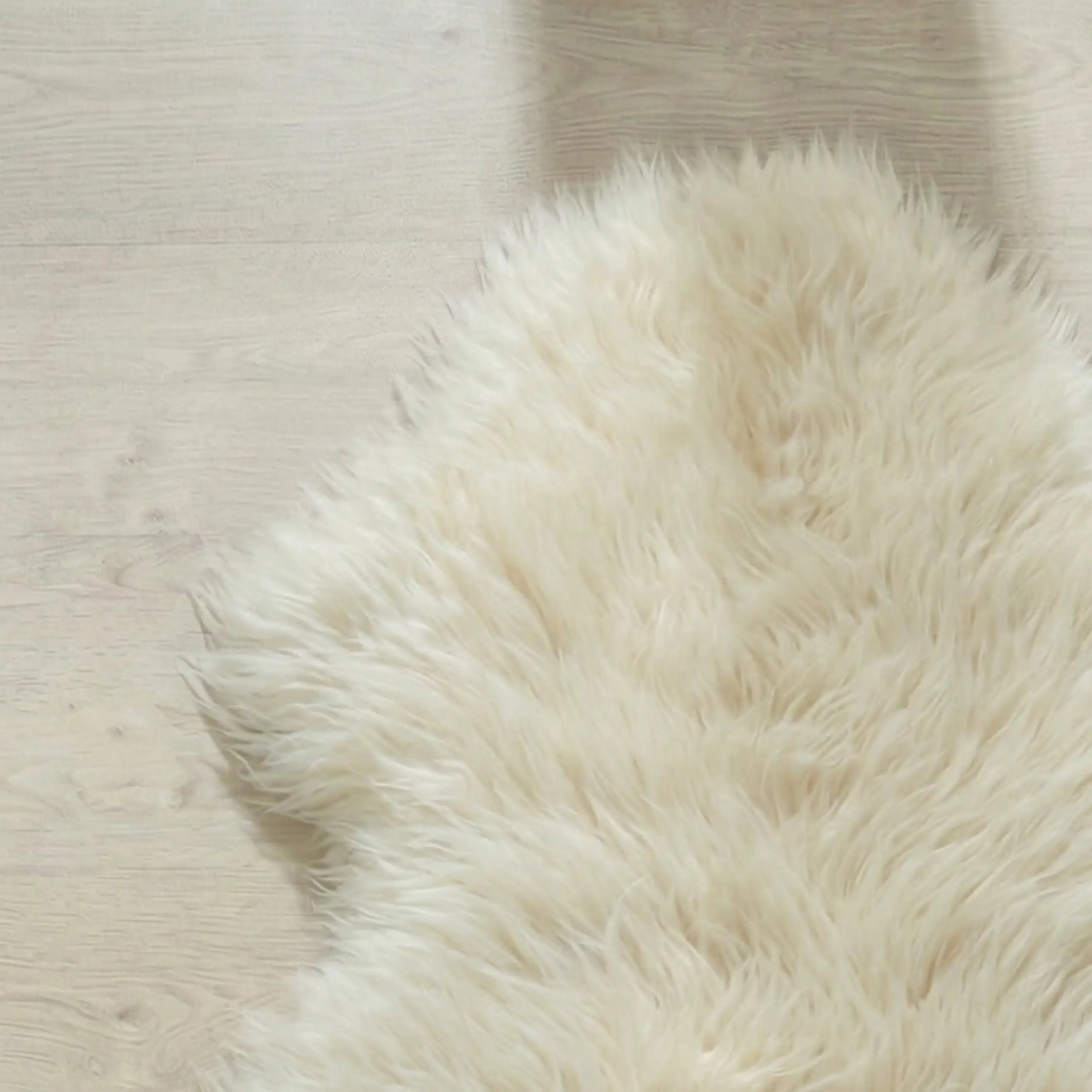 Ivory White Icelandic Sheepskin Rug