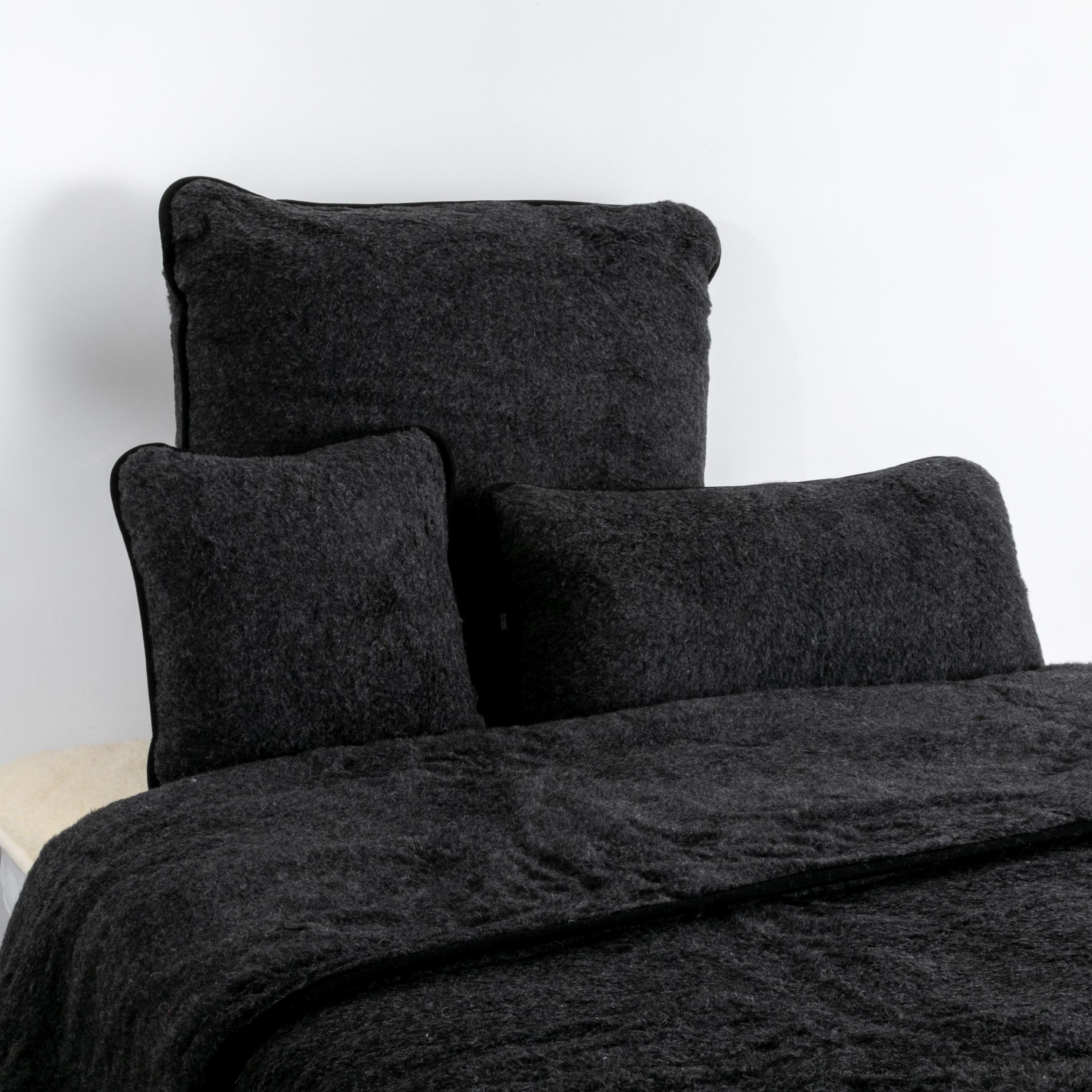 Merino Wool Quilt - Black