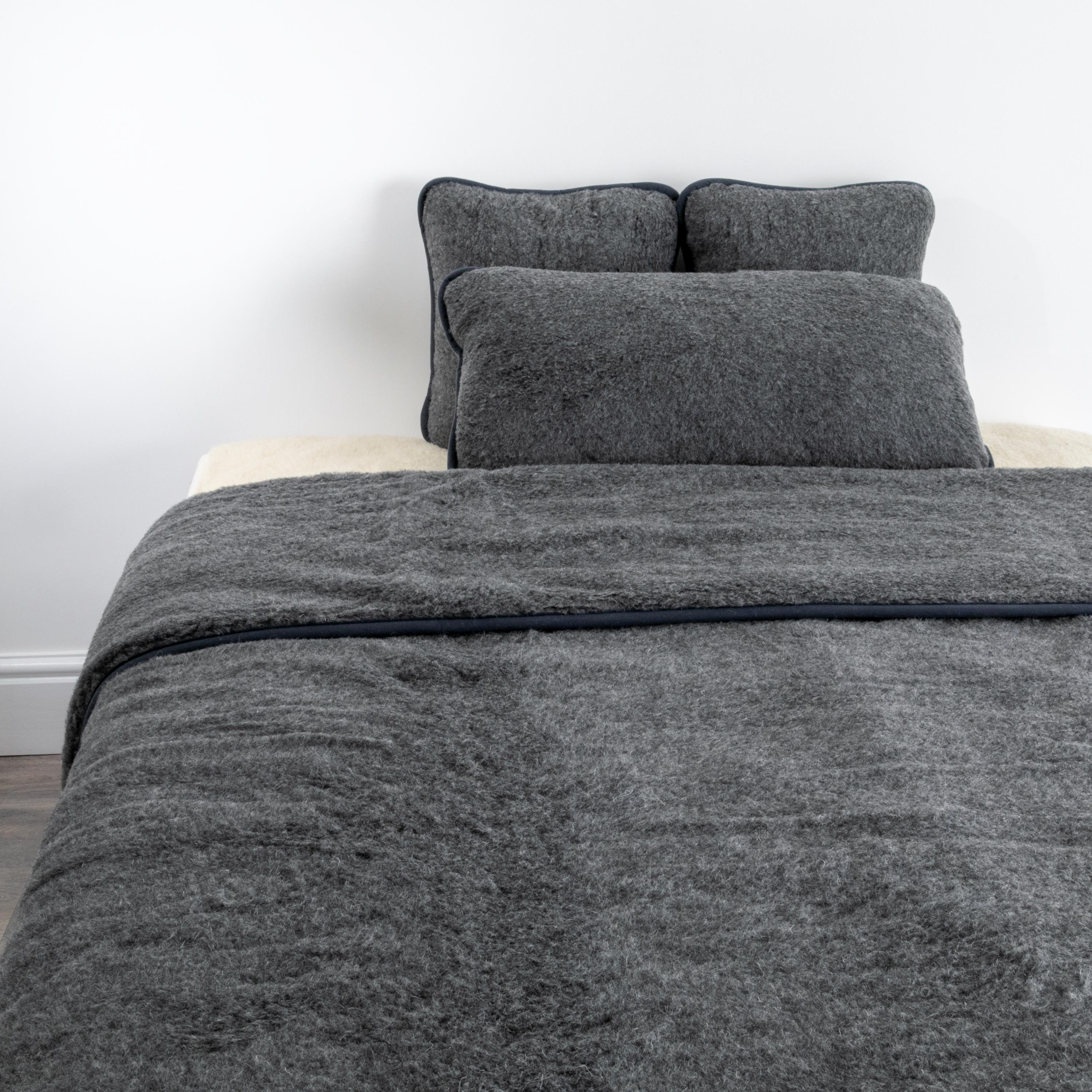 Merino Wool Quilt - Grey Shade